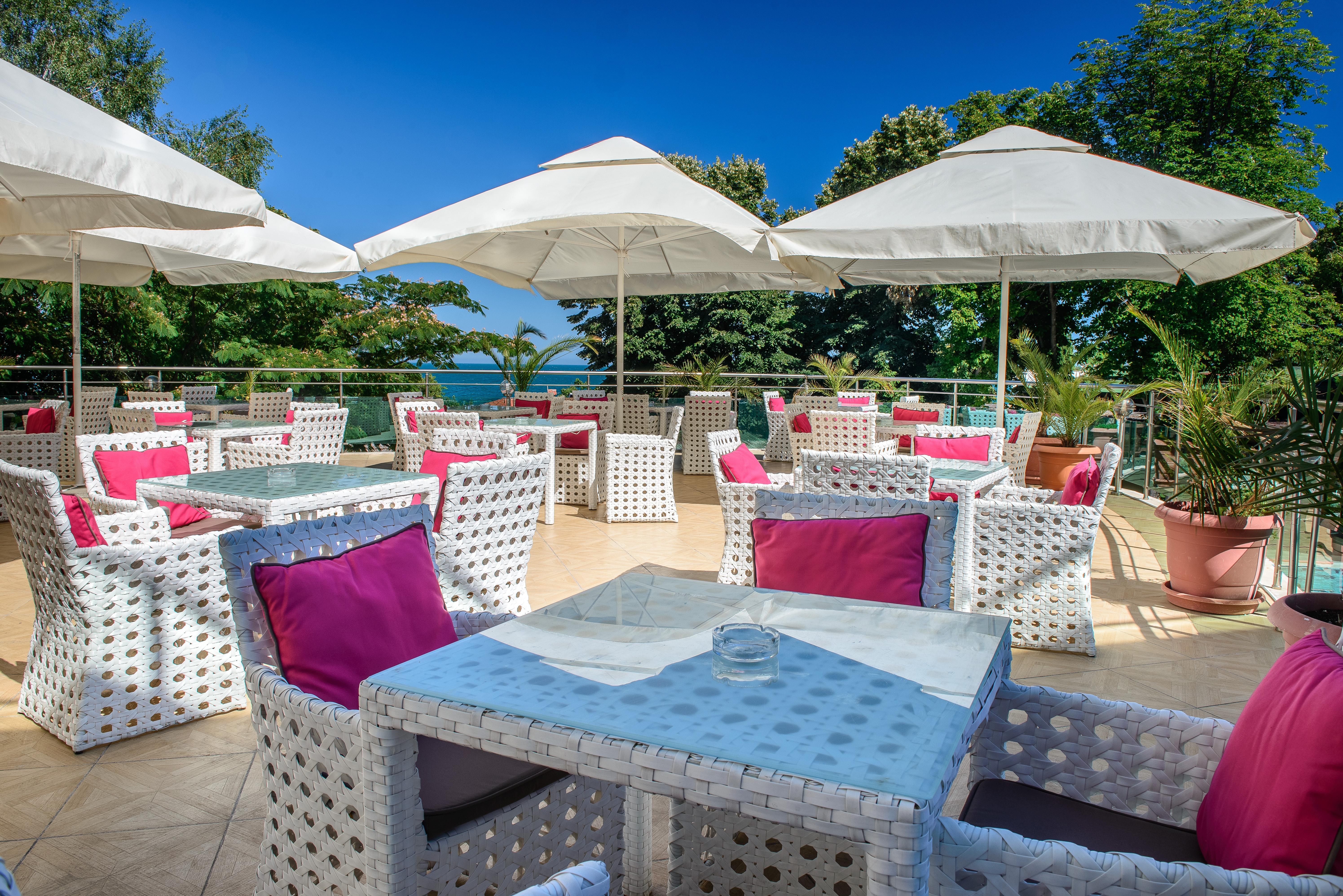 Marina Grand Beach Hotel Golden Sands Exteriör bild