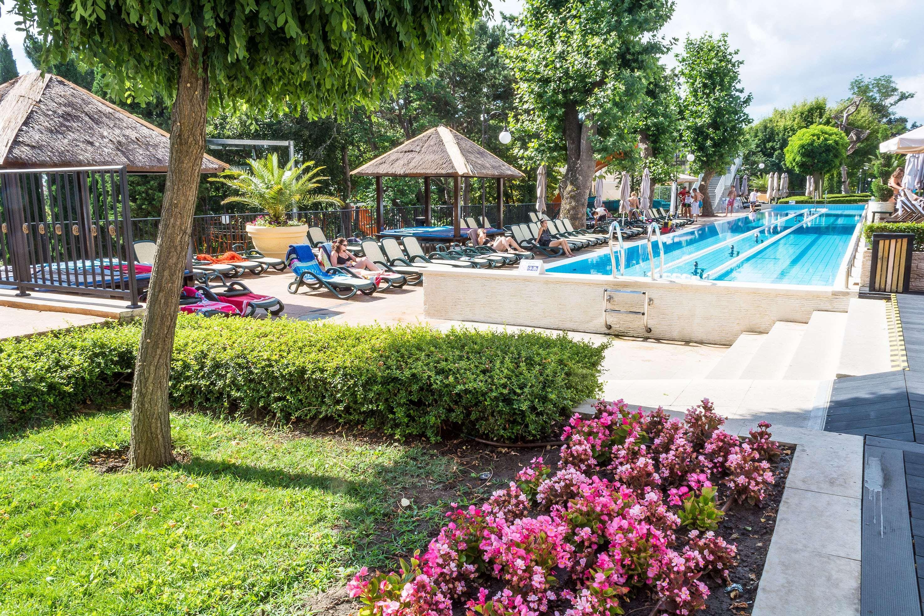 Marina Grand Beach Hotel Golden Sands Exteriör bild